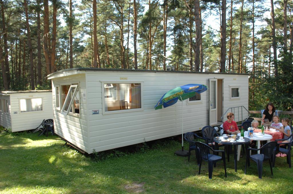 Camping-Und Ferienpark Havelberge Gross Quassow Exterior photo