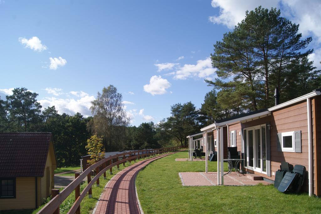 Camping-Und Ferienpark Havelberge Gross Quassow Exterior photo